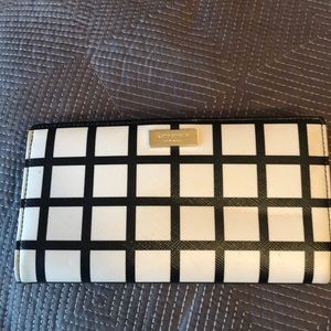 Kate Spade ♠️ Black & Cream wallet